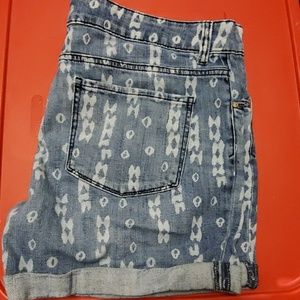 Blue with print Faded Glory shorts